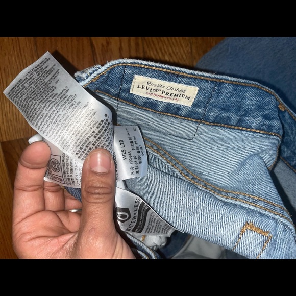 Levi’s Premium 501 Skinny Women’s Jean - Picture 2 of 4